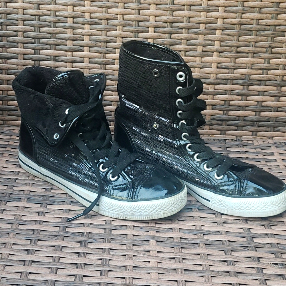 Double platinum performance wear sequined sneakers